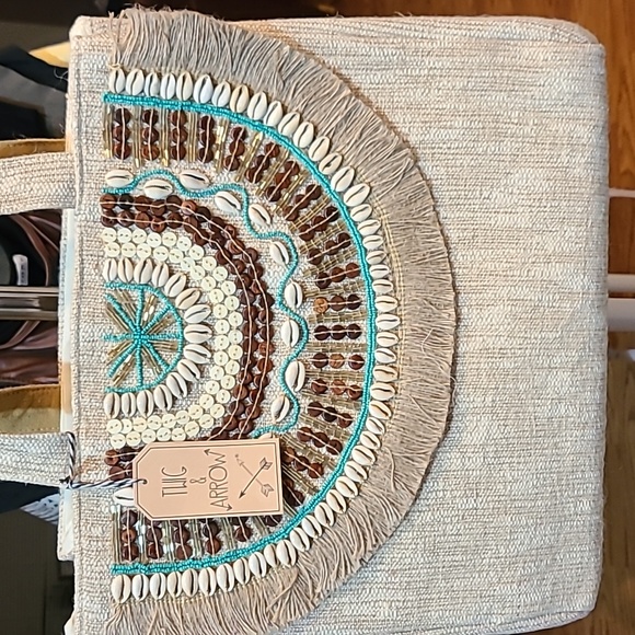 Twig & Arrow Woven Tote - Picture 1 of 16